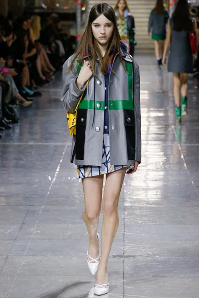 Look 23
